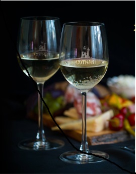 VIN DE MASA ALB DEMIDULCE TAMAIOASA ROMANEASCA 2L COTNARI